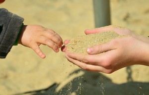 Poesie sulla Felicità -Scritto sulla sabbia - UYM